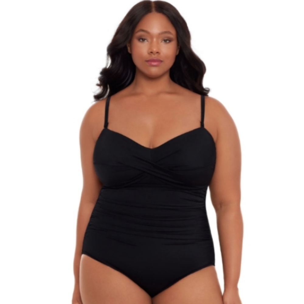 Embrace your Curves by Miracle Brands Women's  Plus Elizabeth 1 piece Sw…